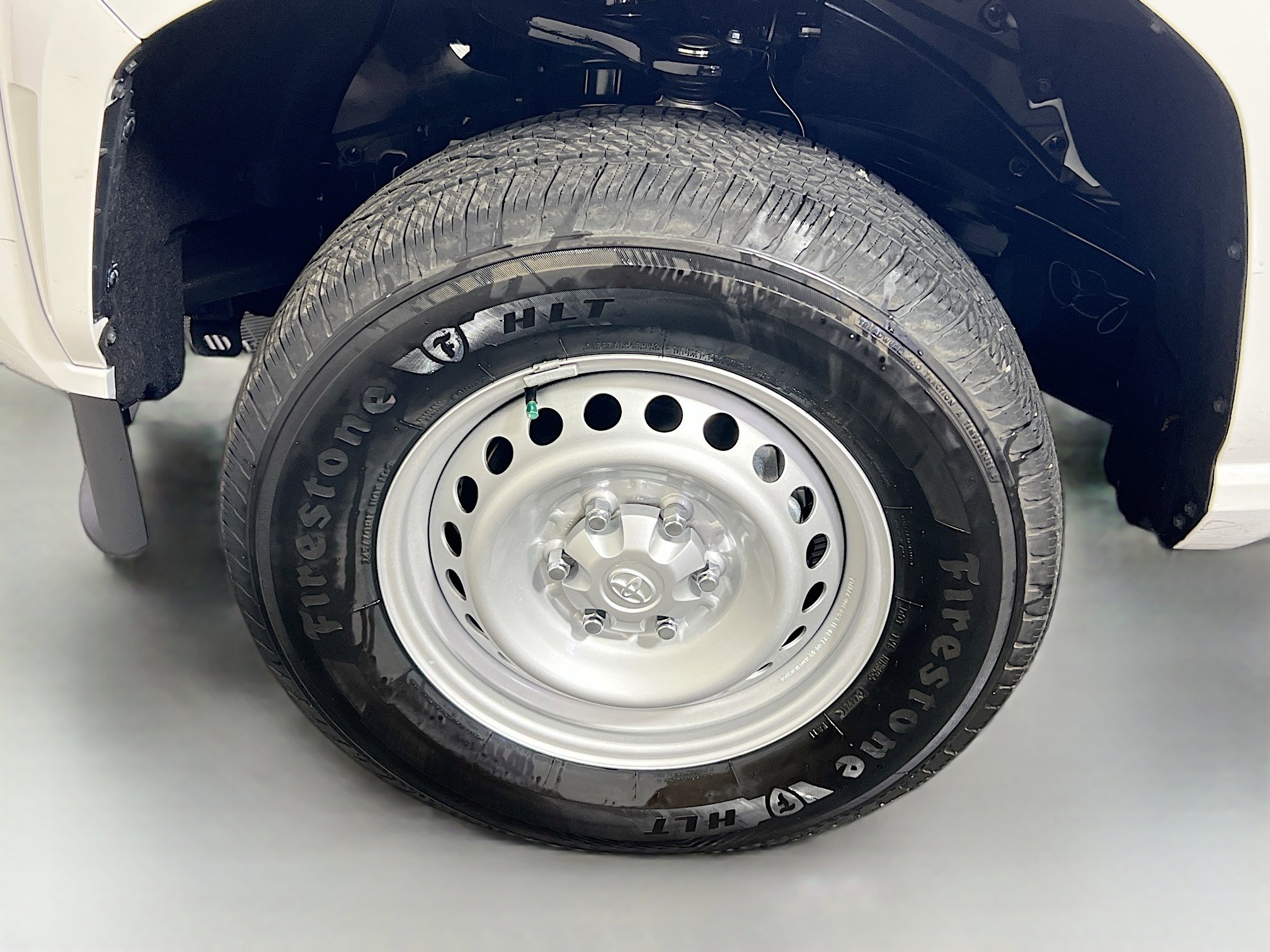 Used 2024 Toyota Tacoma SR w/ Towing Package AWD/4WD image 34