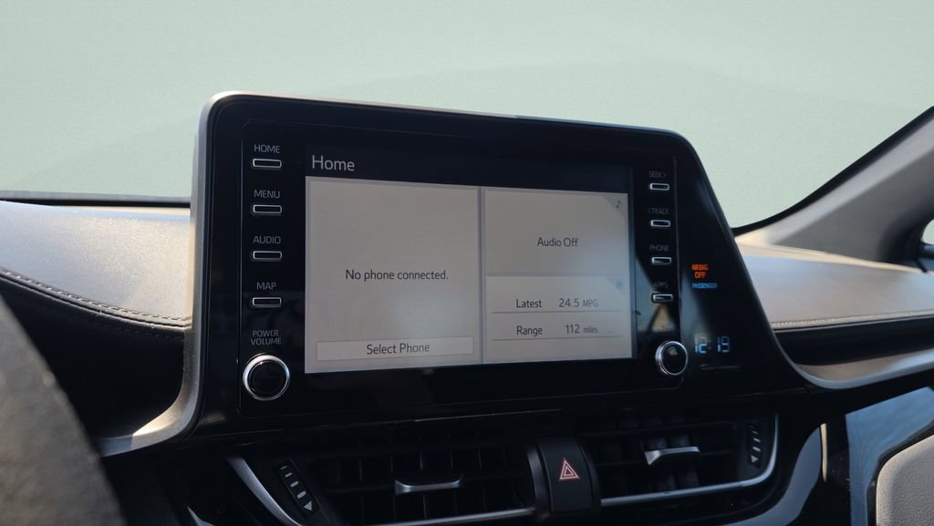 Used 2019 Toyota C-HR LE FWD image 14