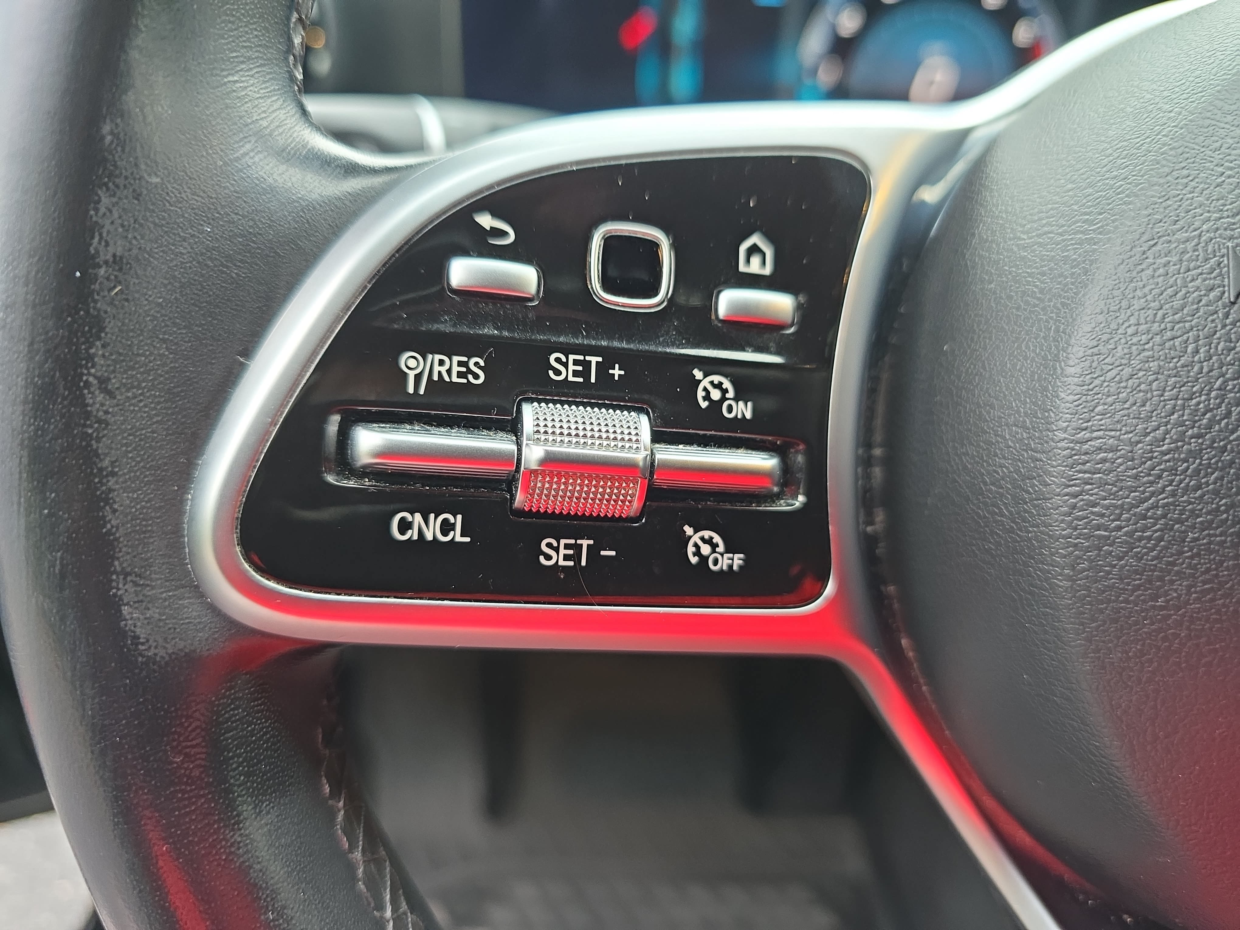 Used 2020 Mercedes-Benz E 350 Sedan image 16