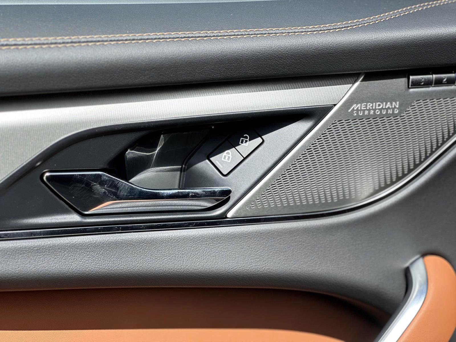 New 2026 Jaguar F-PACE R-Dynamic S image 13
