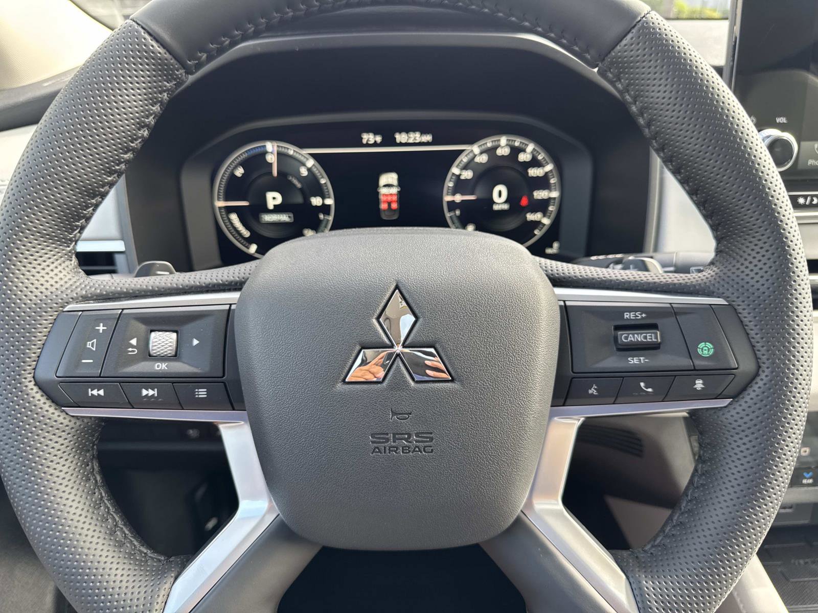 New 2025 Mitsubishi Outlander SEL image 19