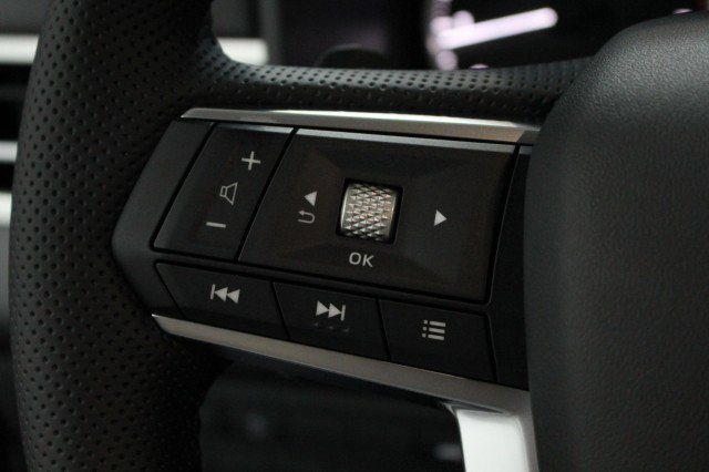 New 2026 Mitsubishi Outlander SE image 9