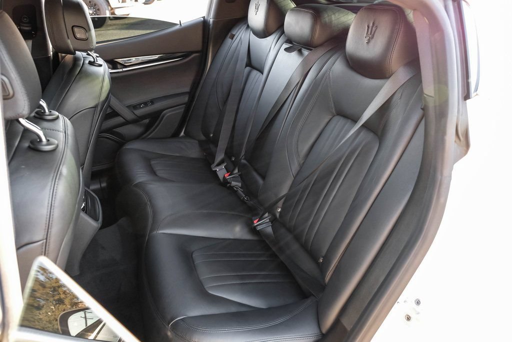 Used 2023 Maserati Ghibli Modena RWD image 37