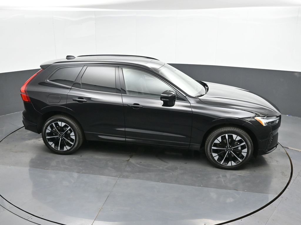 New 2026 Volvo XC60 B5 Plus w/ Protection Package Premier AWD/4WD image 33