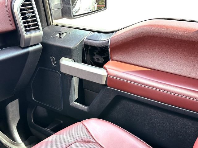 Used 2018 Ford F150 Platinum w/ Equipment Group 701A Luxury image 29