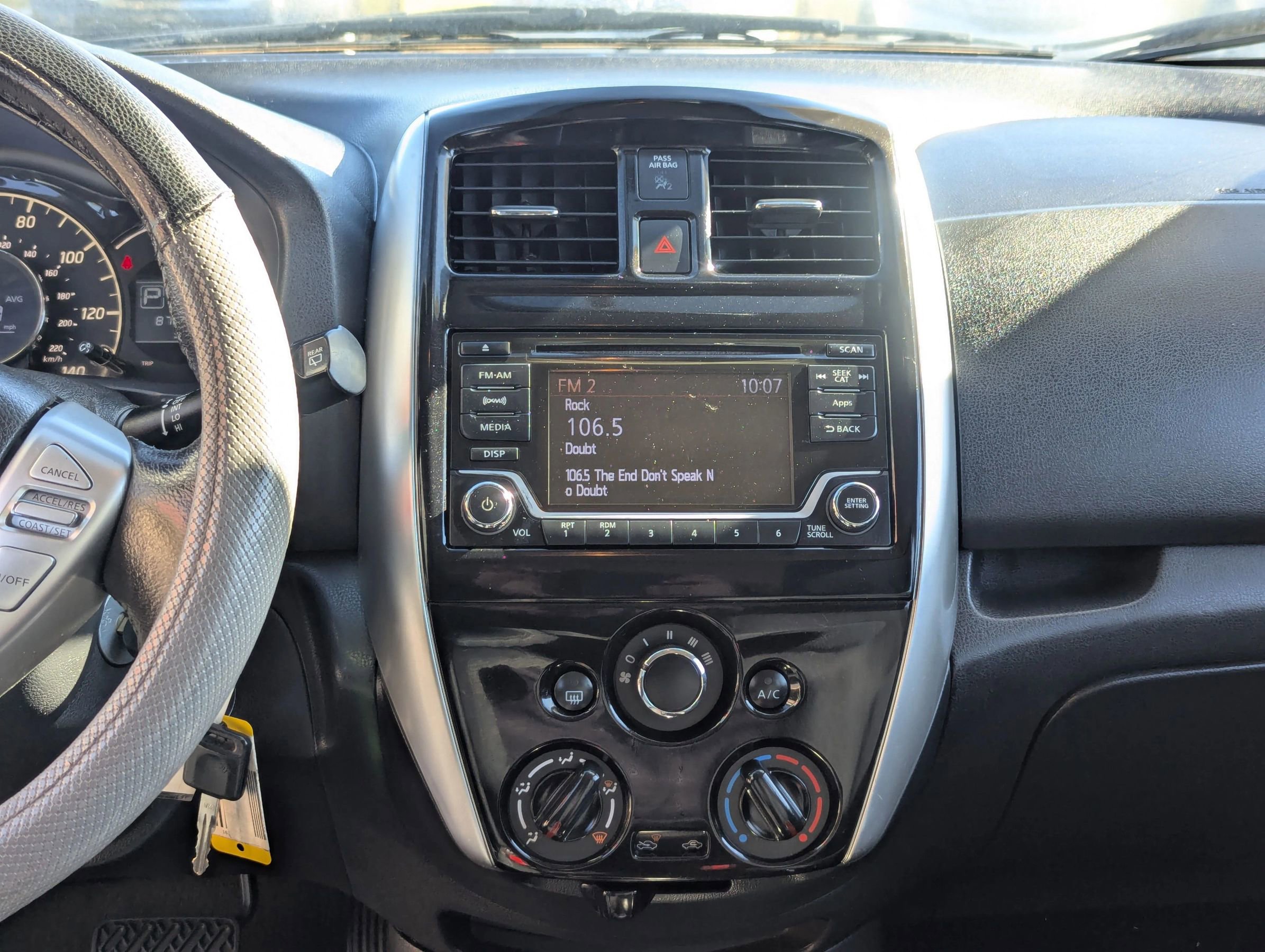 Used 2016 Nissan Versa Note SV image 13