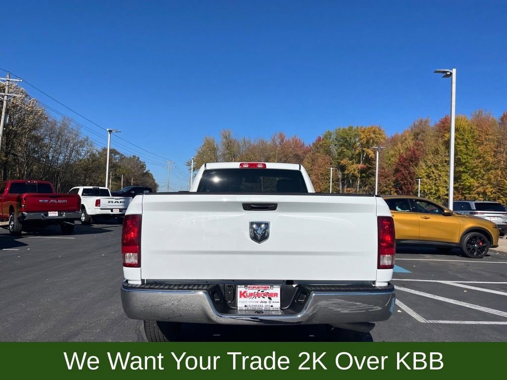 Used 2023 RAM 1500 Classic SLT AWD/4WD image 3