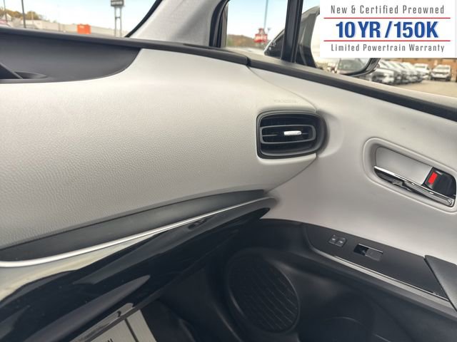 Used 2019 Toyota Prius LE image 23
