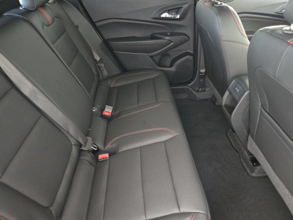 New 2026 Chevrolet Trax RS w/ Sunroof Package FWD image 35