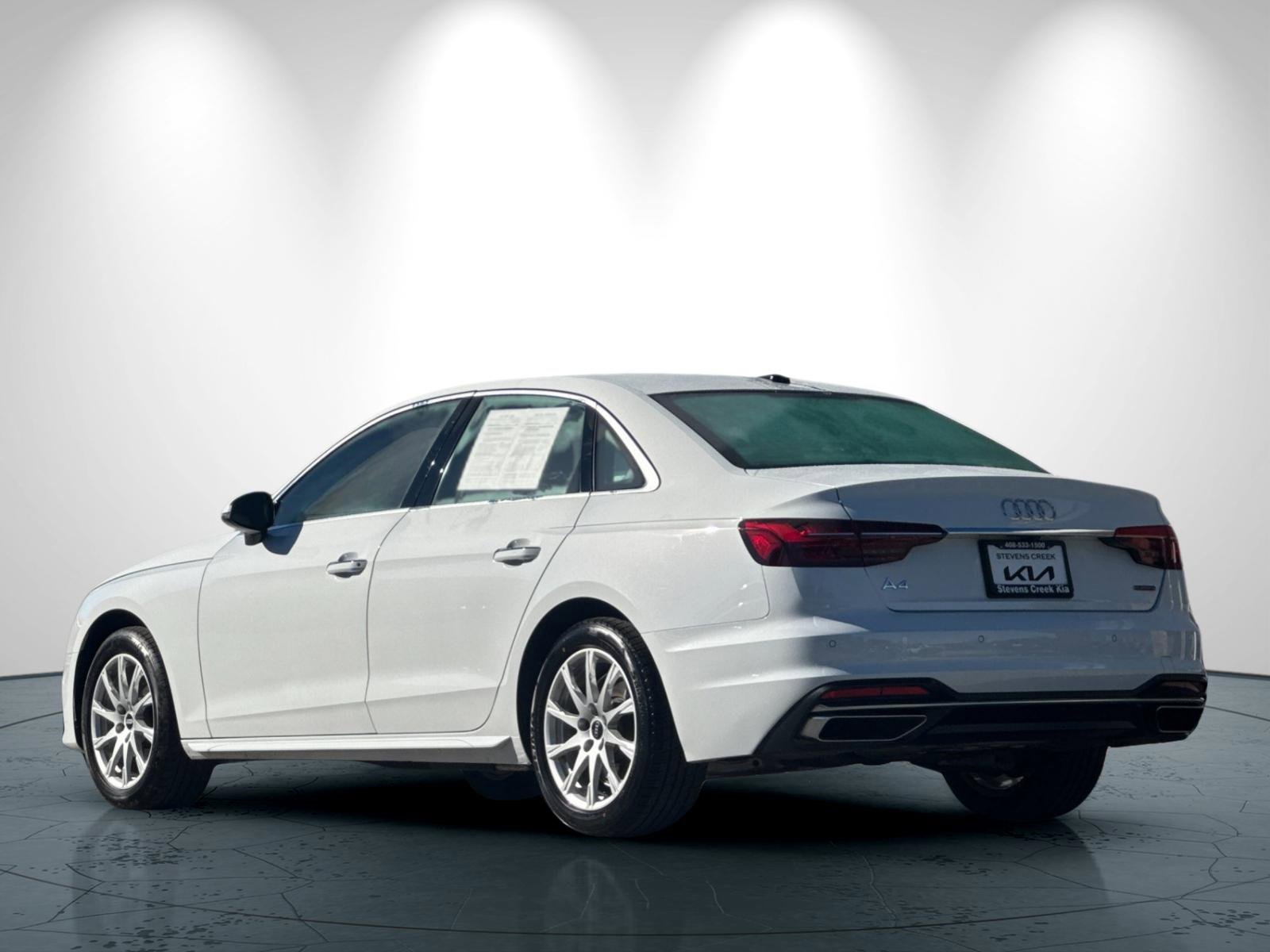 Used 2022 Audi A4 2.0T Premium w/ Convenience Package image 6