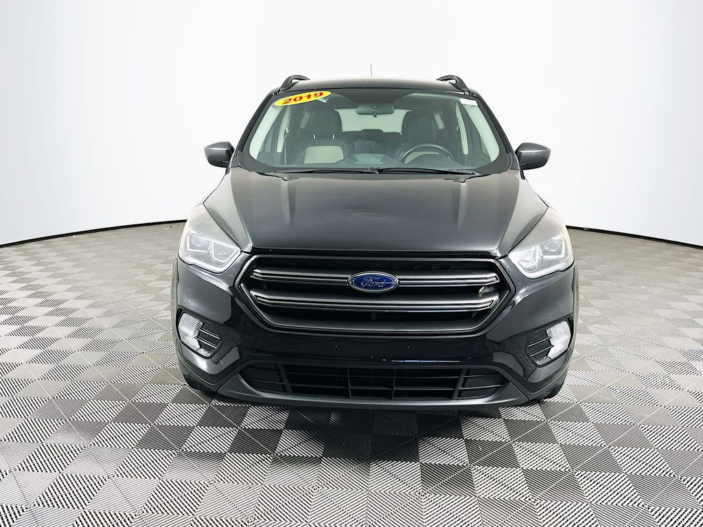 Used 2019 Ford Escape SEL image 4