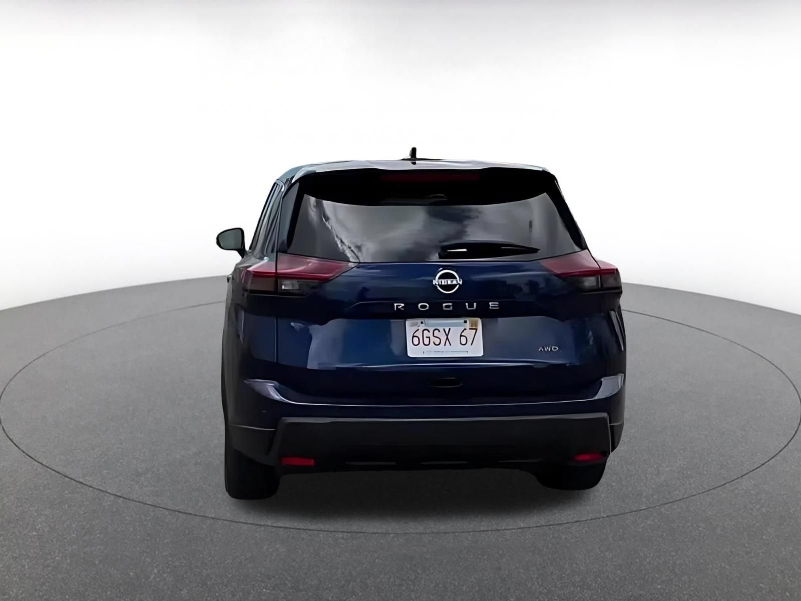 Used 2025 Nissan Rogue SV AWD/4WD image 11