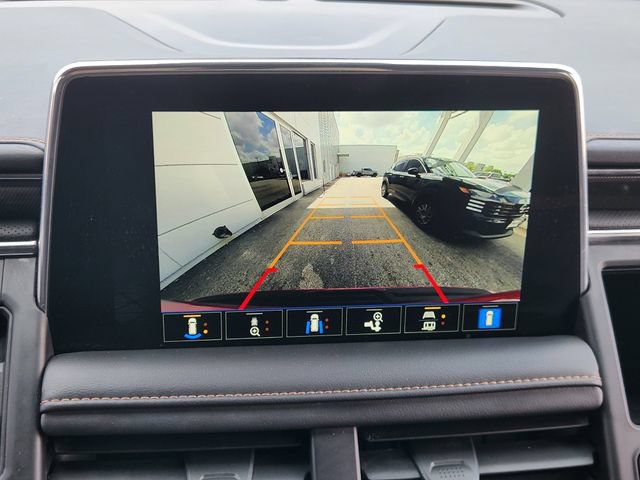 Used 2024 GMC Yukon AT4 w/ AT4 Premium Package AWD/4WD image 12