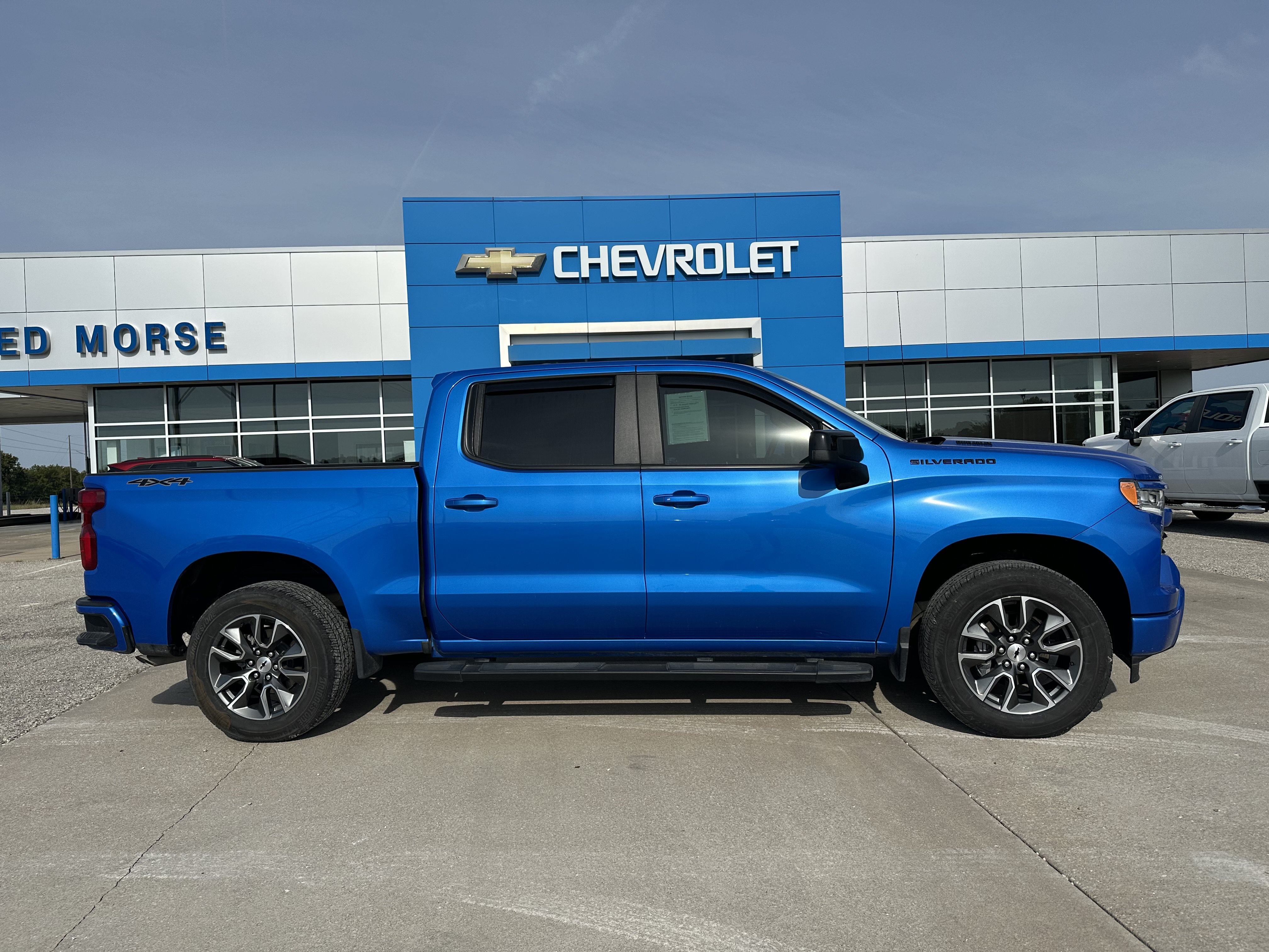 Used 2025 Chevrolet Silverado 1500 RST AWD/4WD image 2
