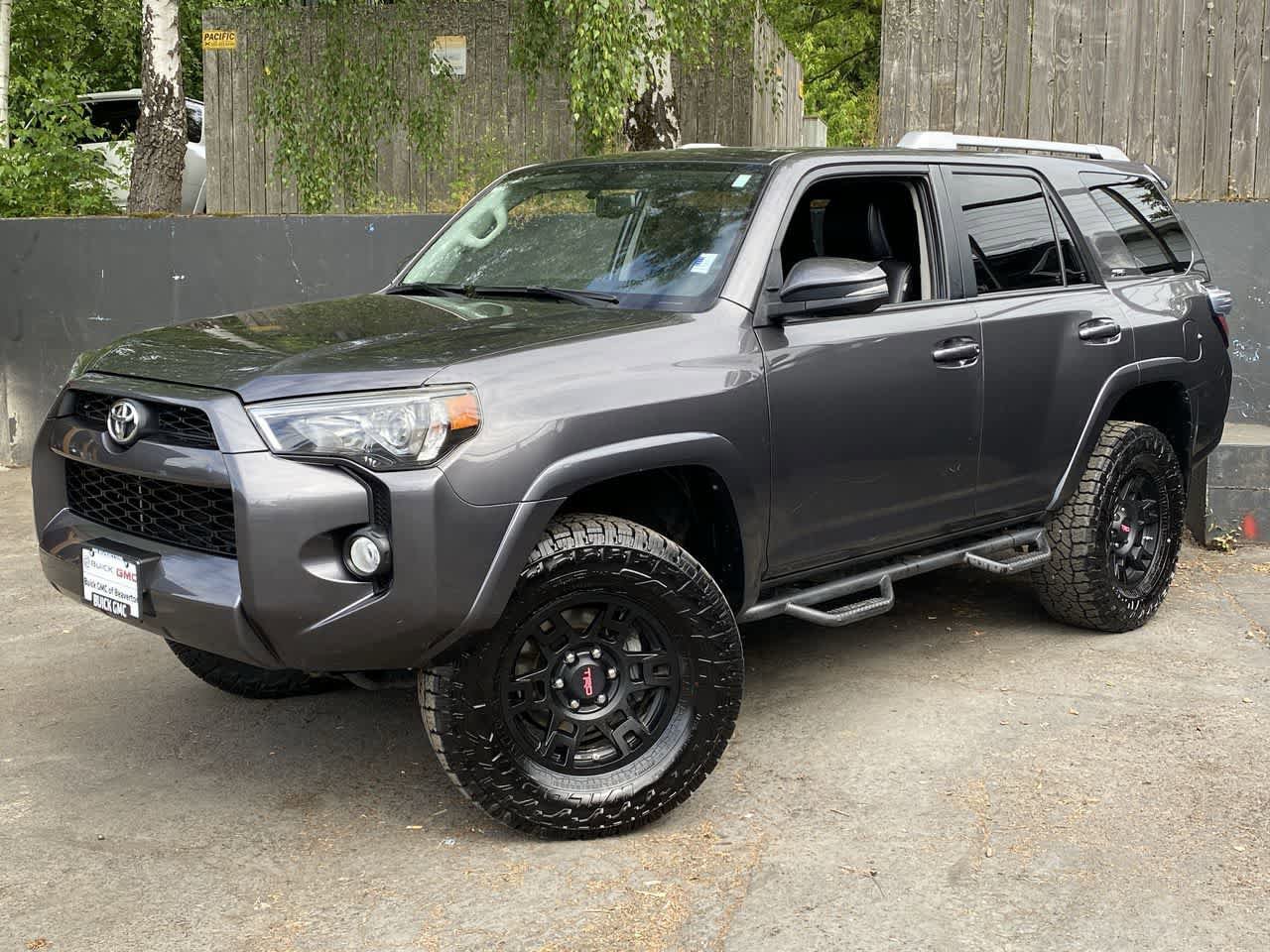 Used 2018 Toyota 4Runner SR5 Premium AWD/4WD image 1