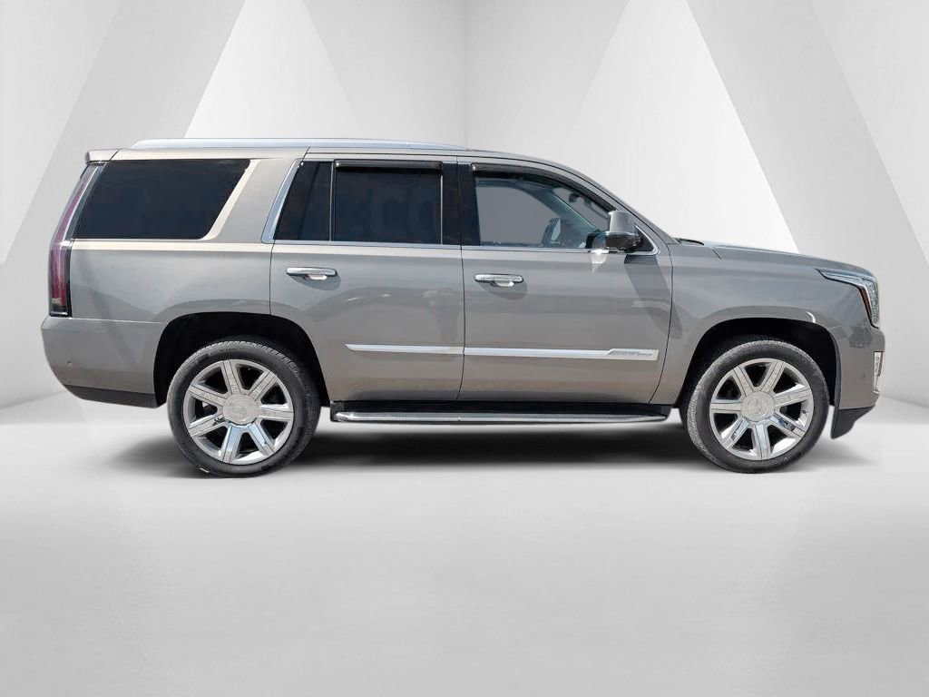 Used 2018 Cadillac Escalade Premium Luxury image 8