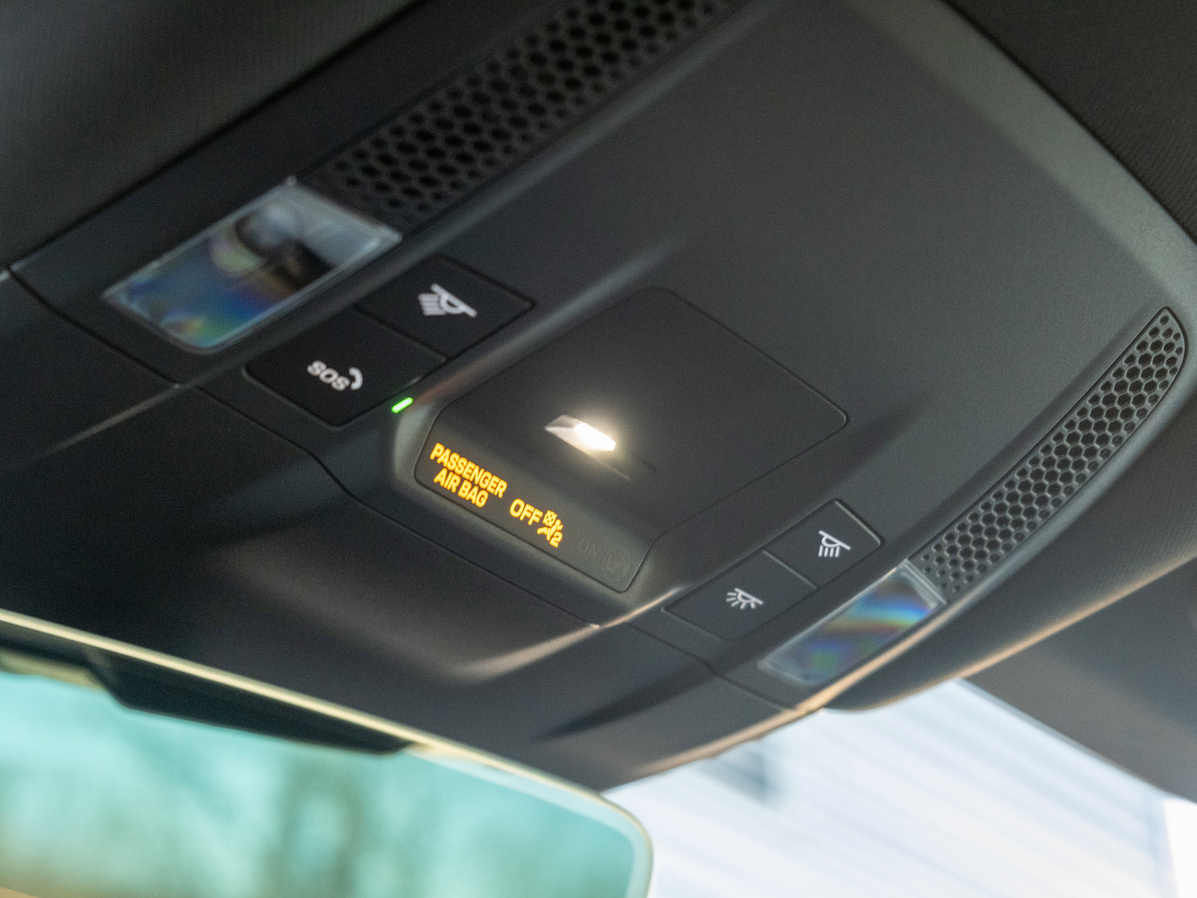 Used 2025 Porsche Taycan 4S image 33