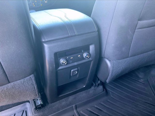 Certified 2023 Chevrolet Traverse LT FWD image 25