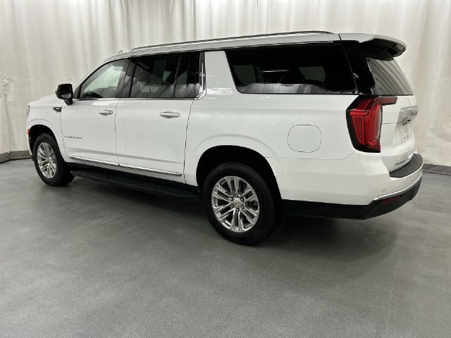 Used 2024 GMC Yukon XL SLT AWD/4WD image 3