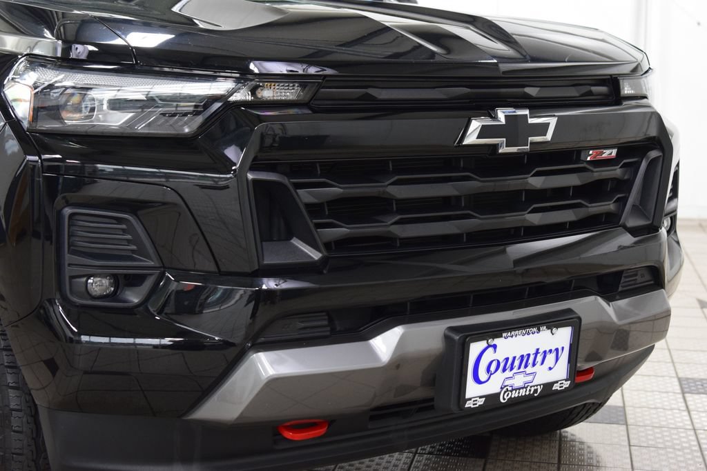 Used 2024 Chevrolet Colorado Z71 w/ Z71 Convenience Package 2 AWD/4WD image 13
