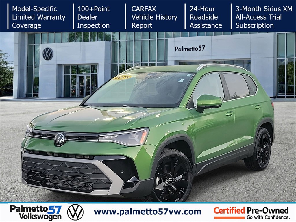 Used 2025 Volkswagen Taos SE w/ Black Wheel Package image 1