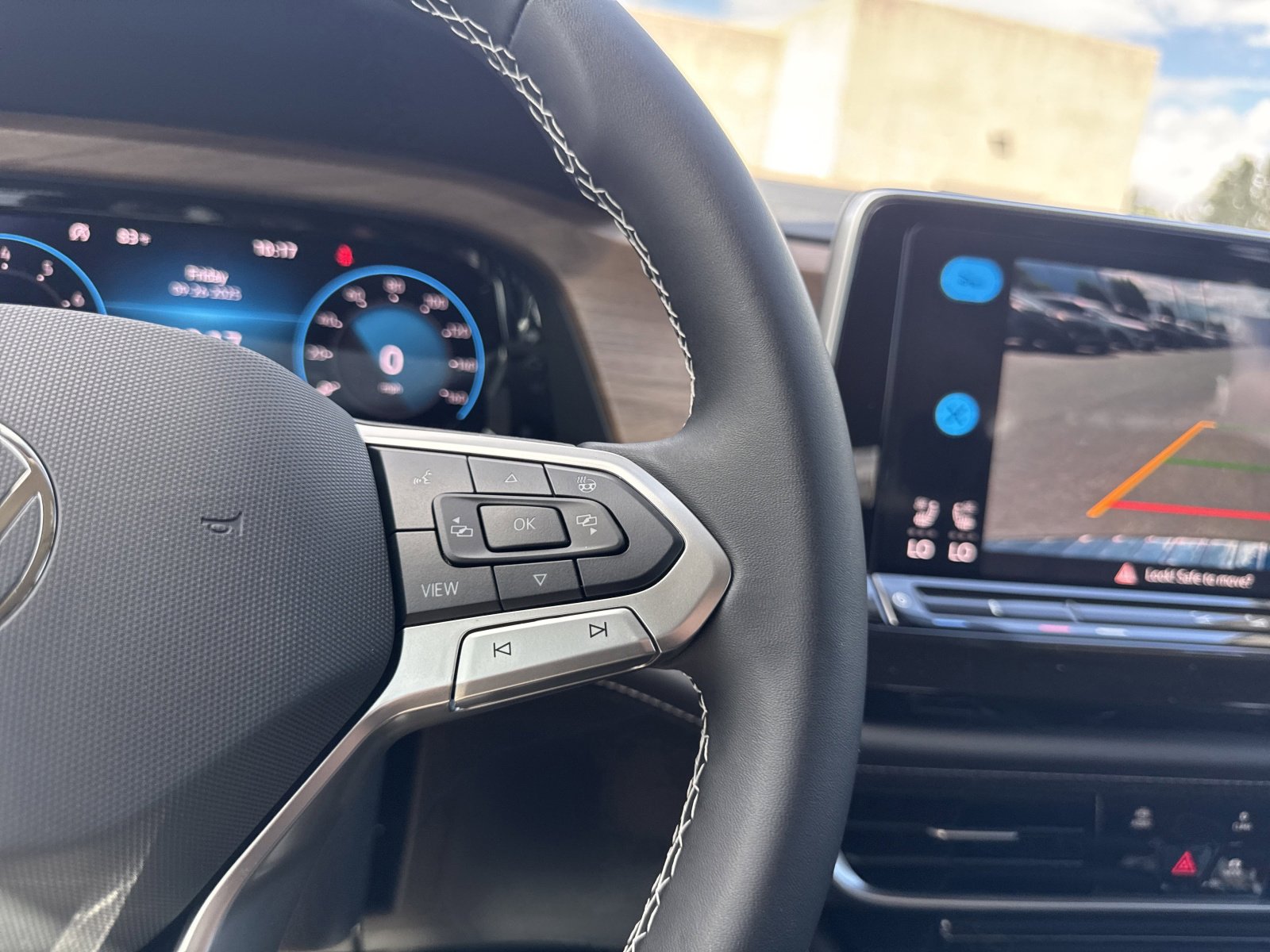 New 2026 Volkswagen Atlas SE image 27