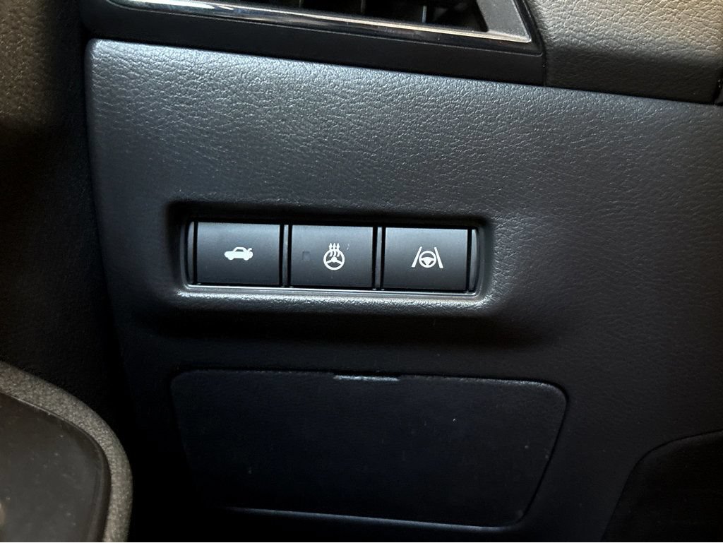 New 2026 Nissan Sentra SR w/ SR Premium Package FWD image 15