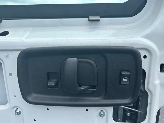 Used 2022 Chevrolet Express 2500 Extended w/ Driver Convenience Package image 10