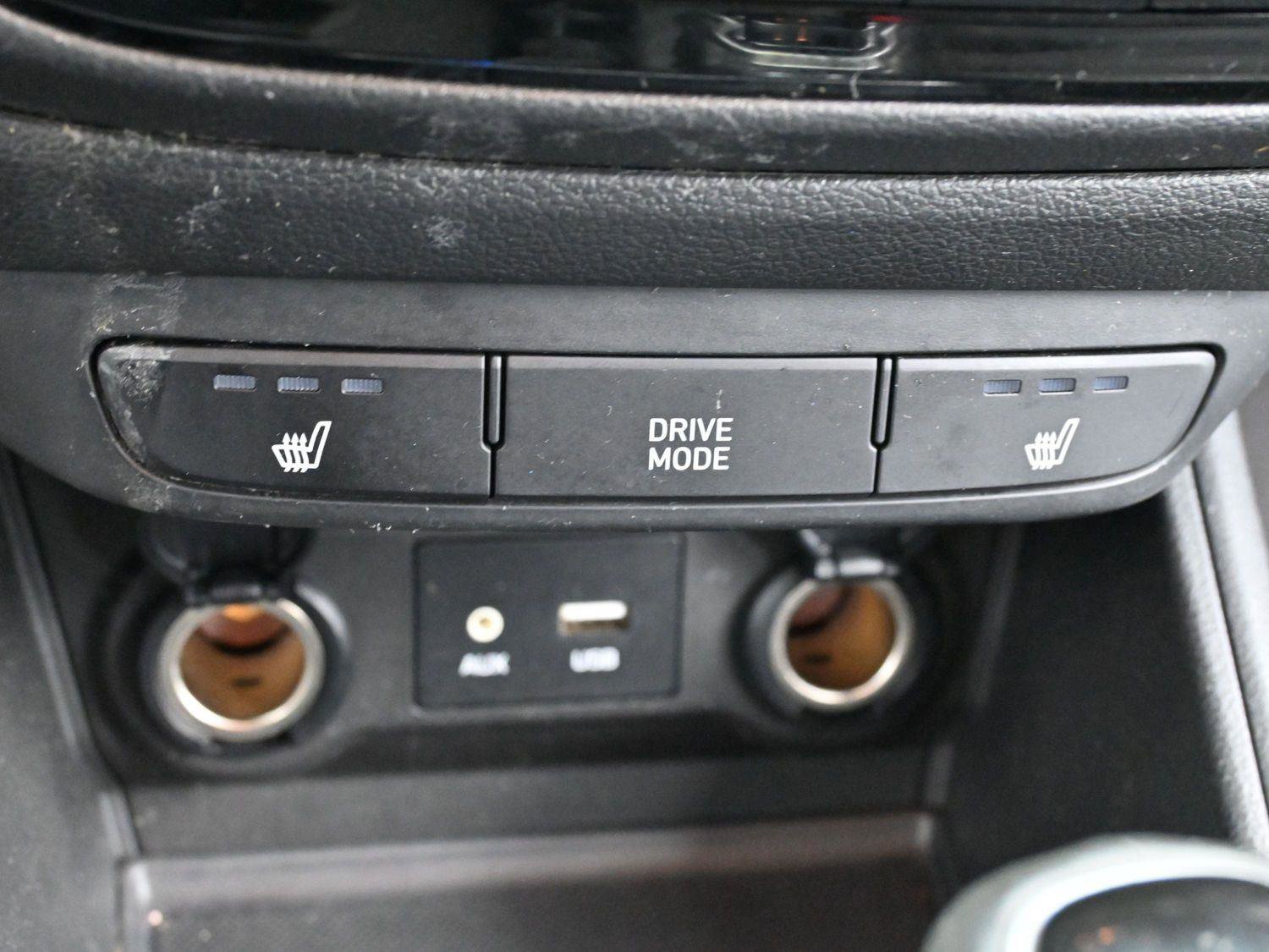 Used 2021 Hyundai Accent Limited image 22