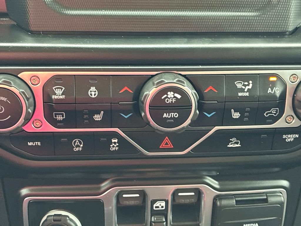 Used 2021 Jeep Wrangler Unlimited Sport AWD/4WD image 30
