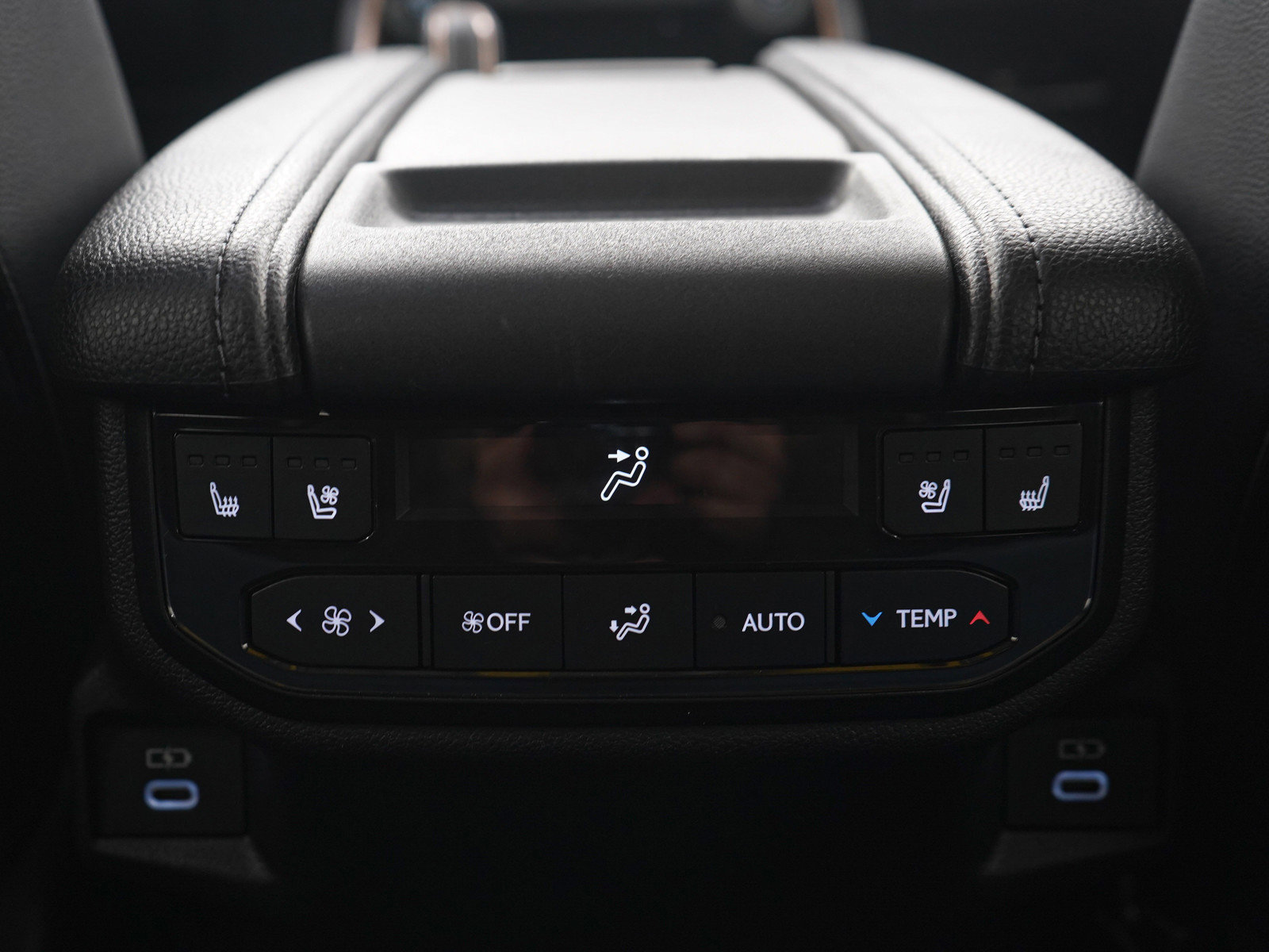 Used 2025 Toyota Grand Highlander AWD Hybrid image 14