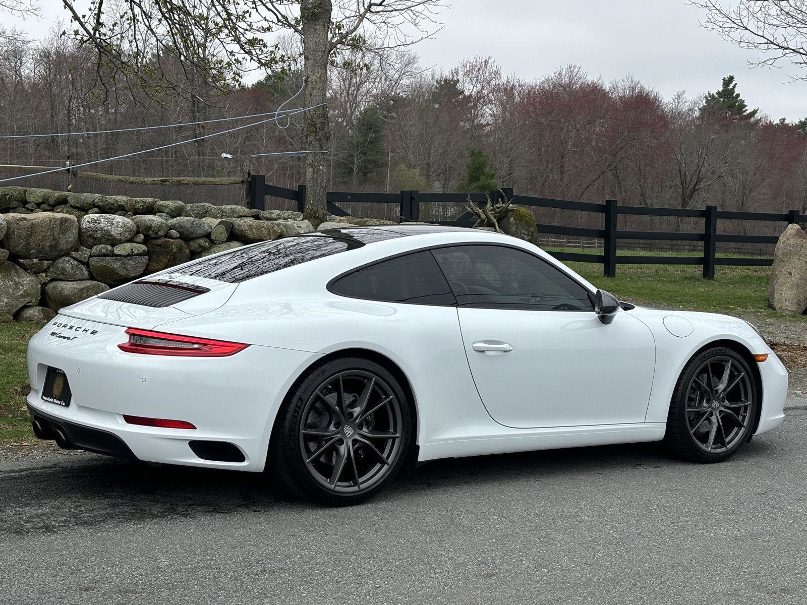 Used 2018 Porsche 911 Carrera T RWD image 19