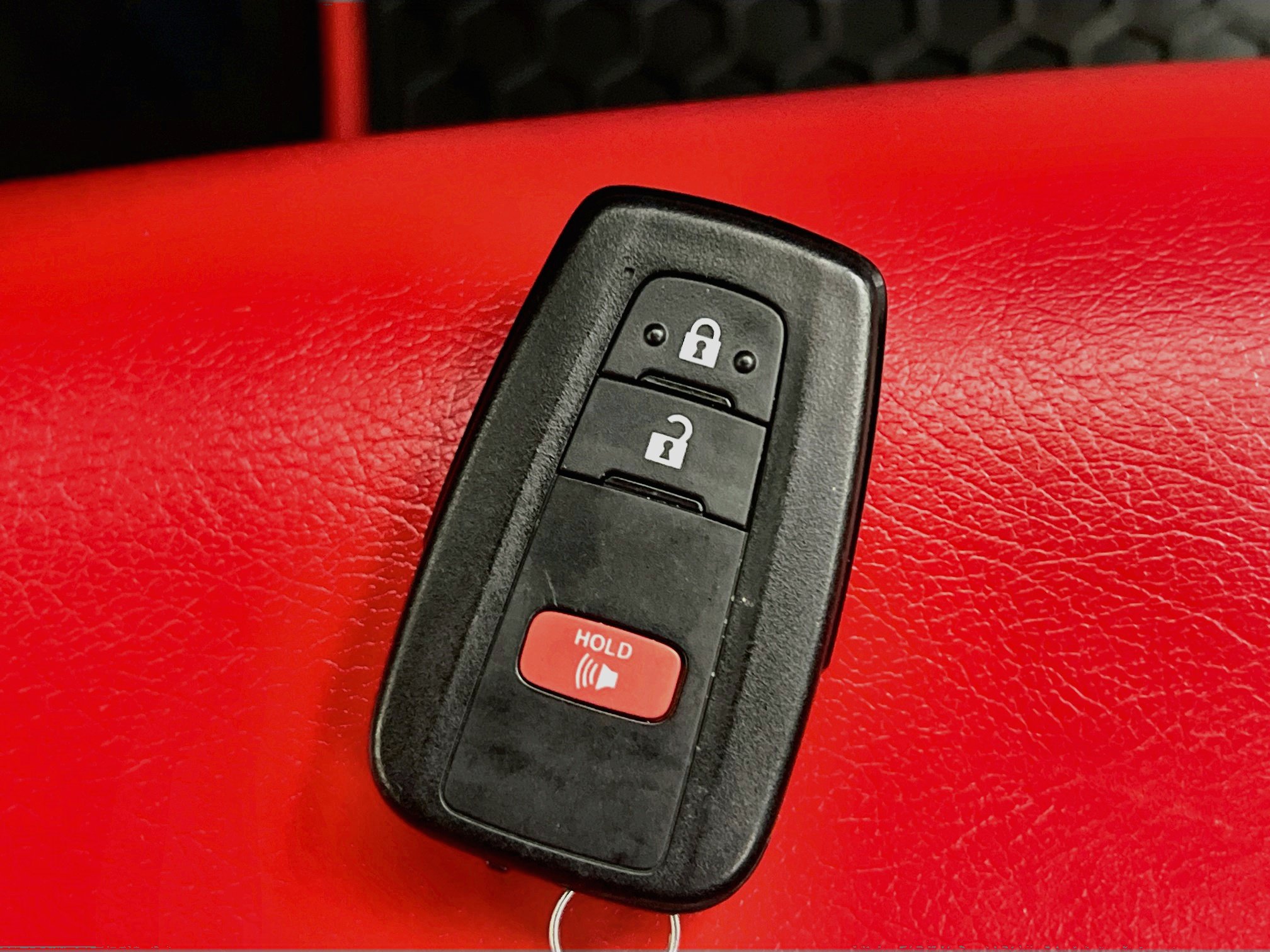 Used 2019 Toyota C-HR XLE FWD image 36