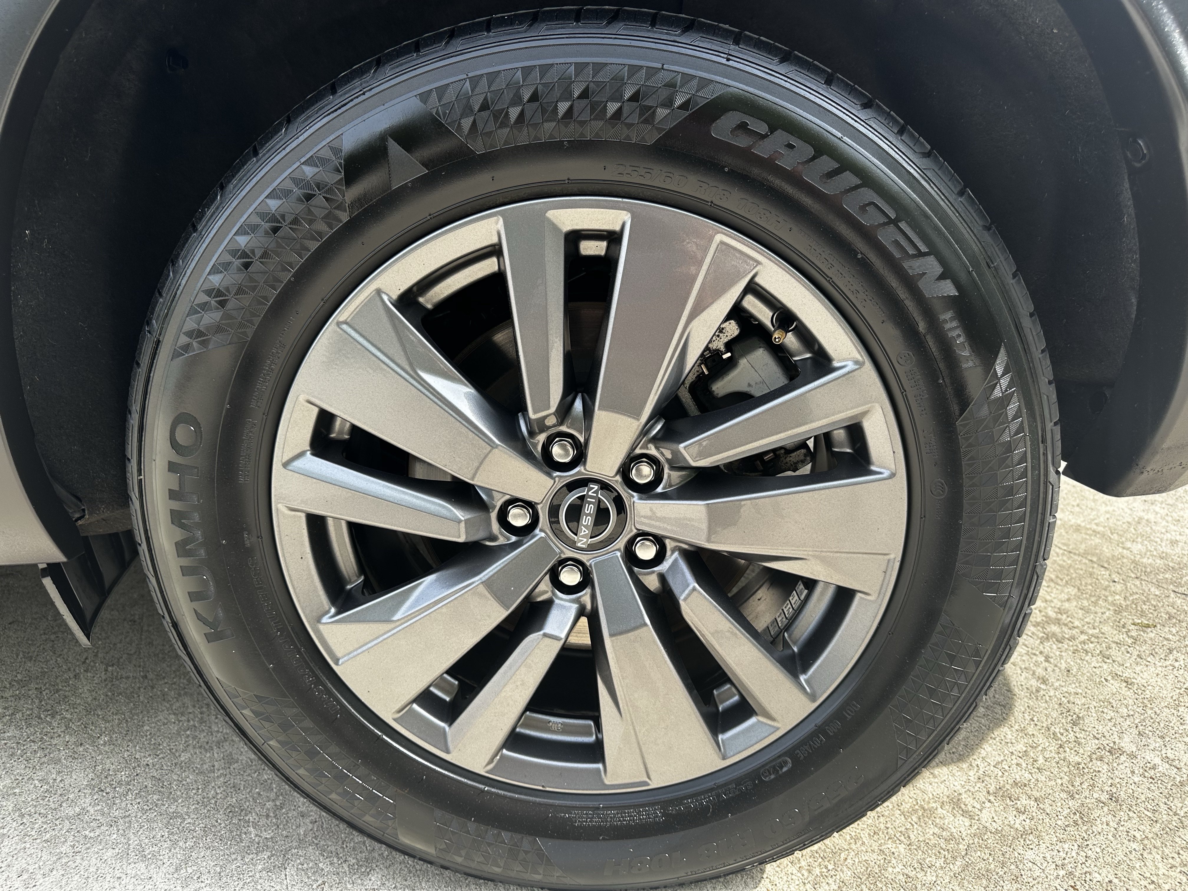 Used 2025 Nissan Pathfinder SV AWD/4WD image 24