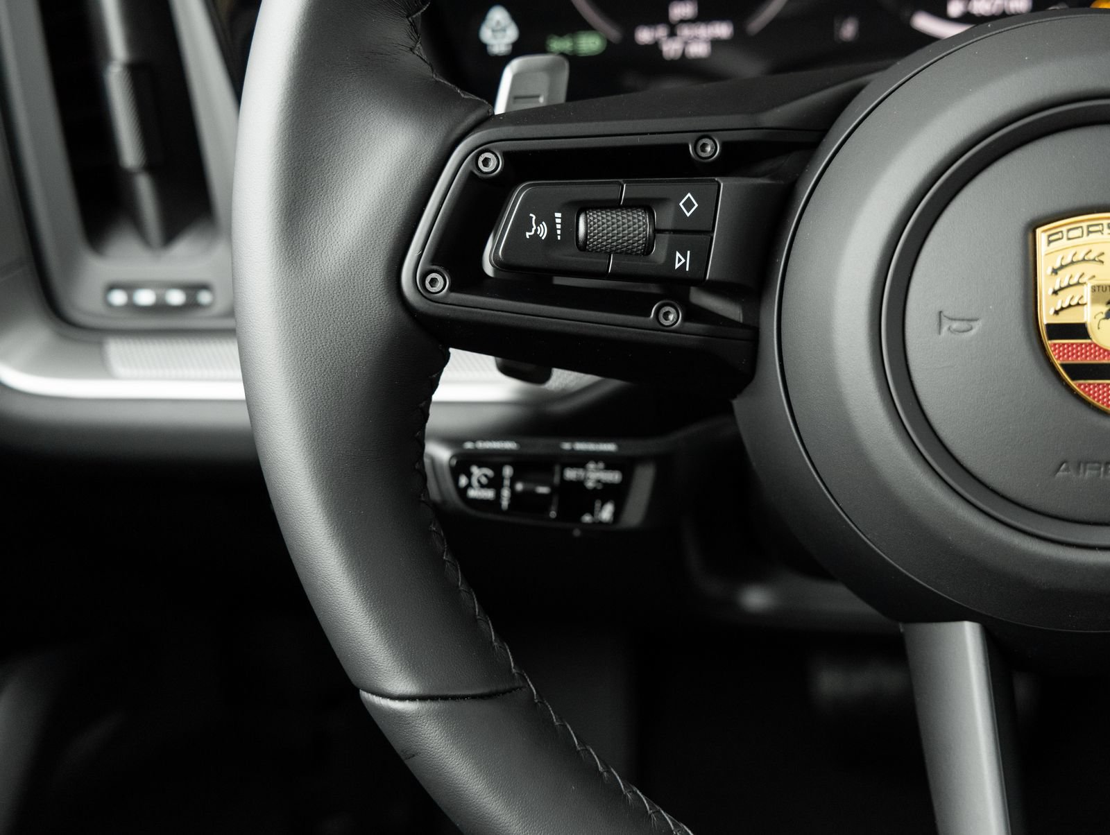 New 2026 Porsche Cayenne AWD/4WD image 15