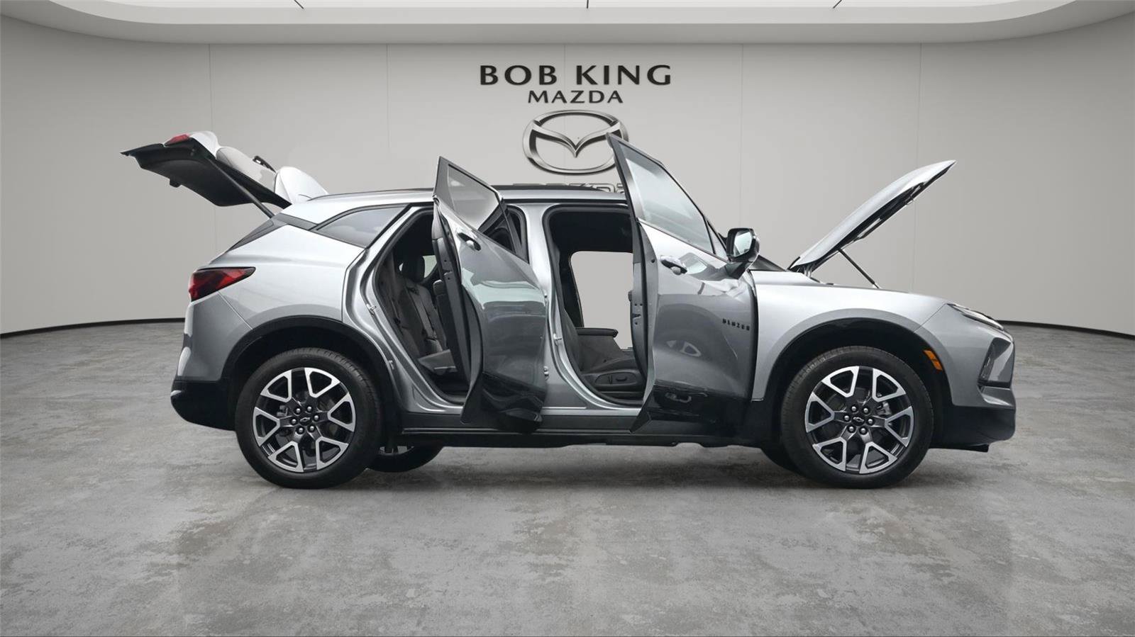 Used 2025 Chevrolet Blazer RS FWD image 25