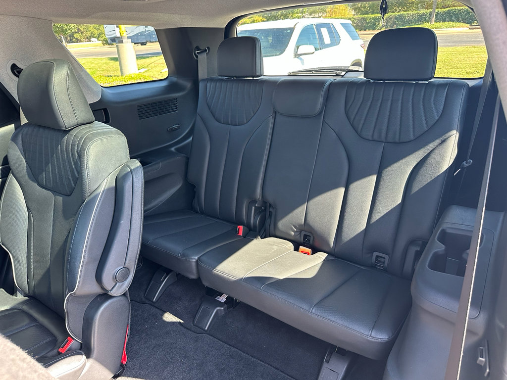 Used 2023 Hyundai Palisade Limited w/ Cargo Package image 10