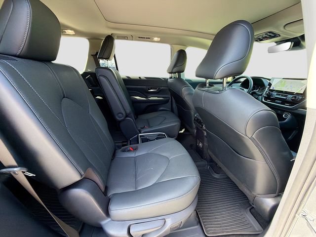 Used 2026 Toyota Grand Highlander AWD Hybrid image 19