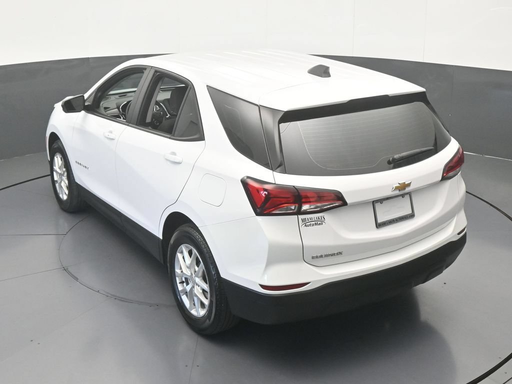 Used 2023 Chevrolet Equinox LS FWD image 44