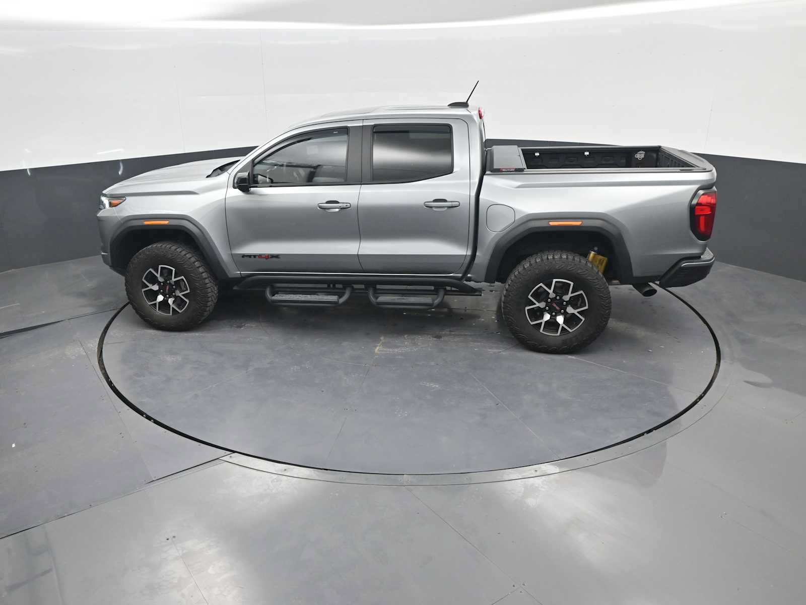 Used 2023 GMC Canyon AT4X AWD/4WD image 42