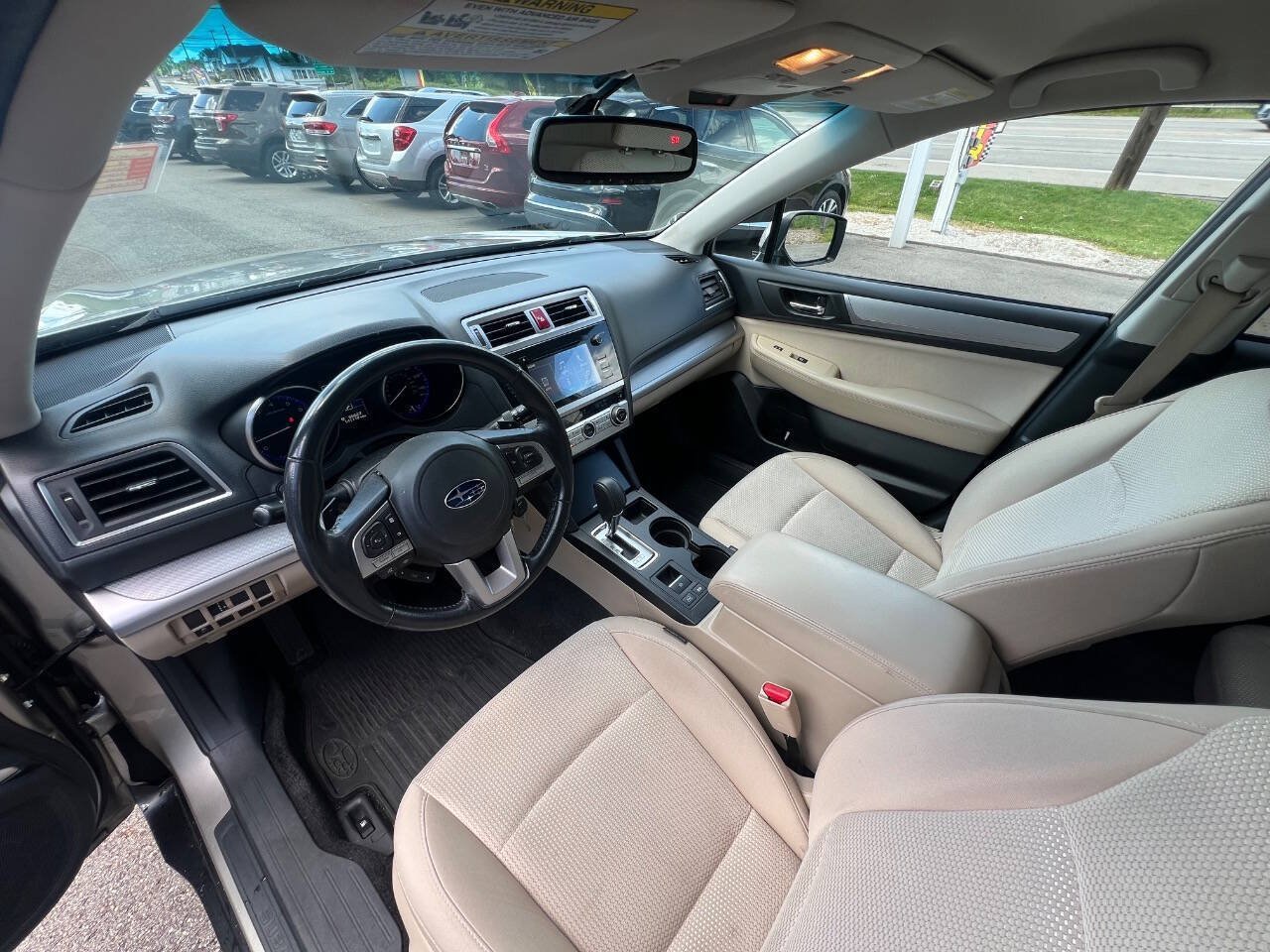 Used 2015 Subaru Outback 2.5i Premium AWD/4WD image 12