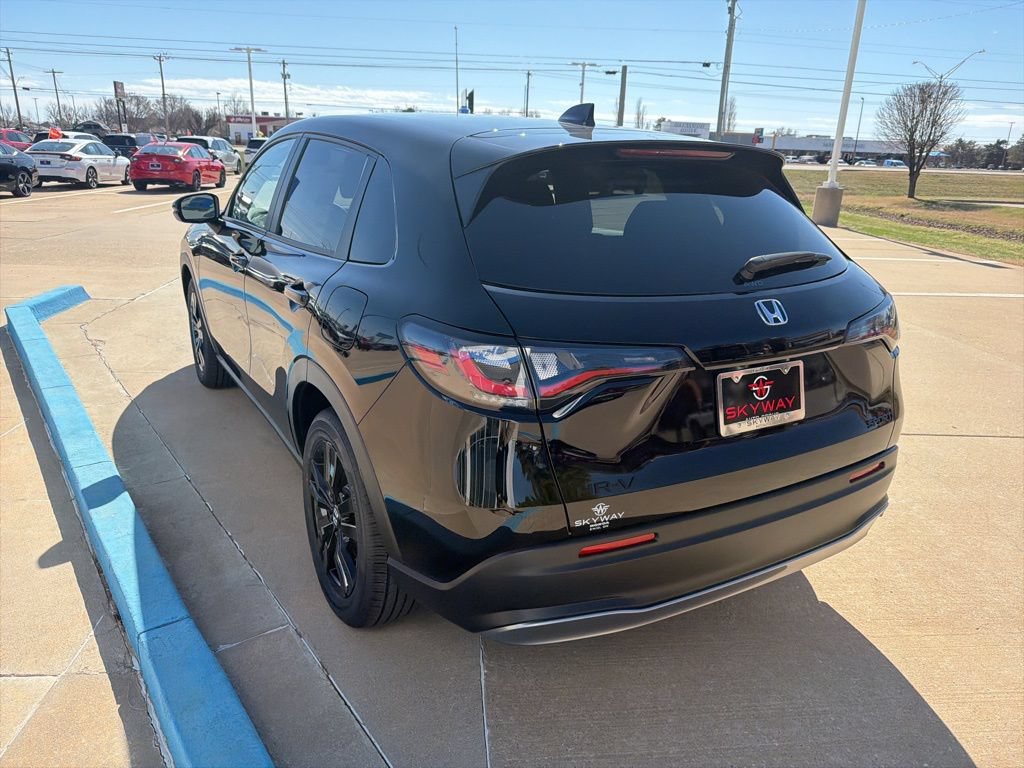 New 2026 Honda HR-V Sport image 7