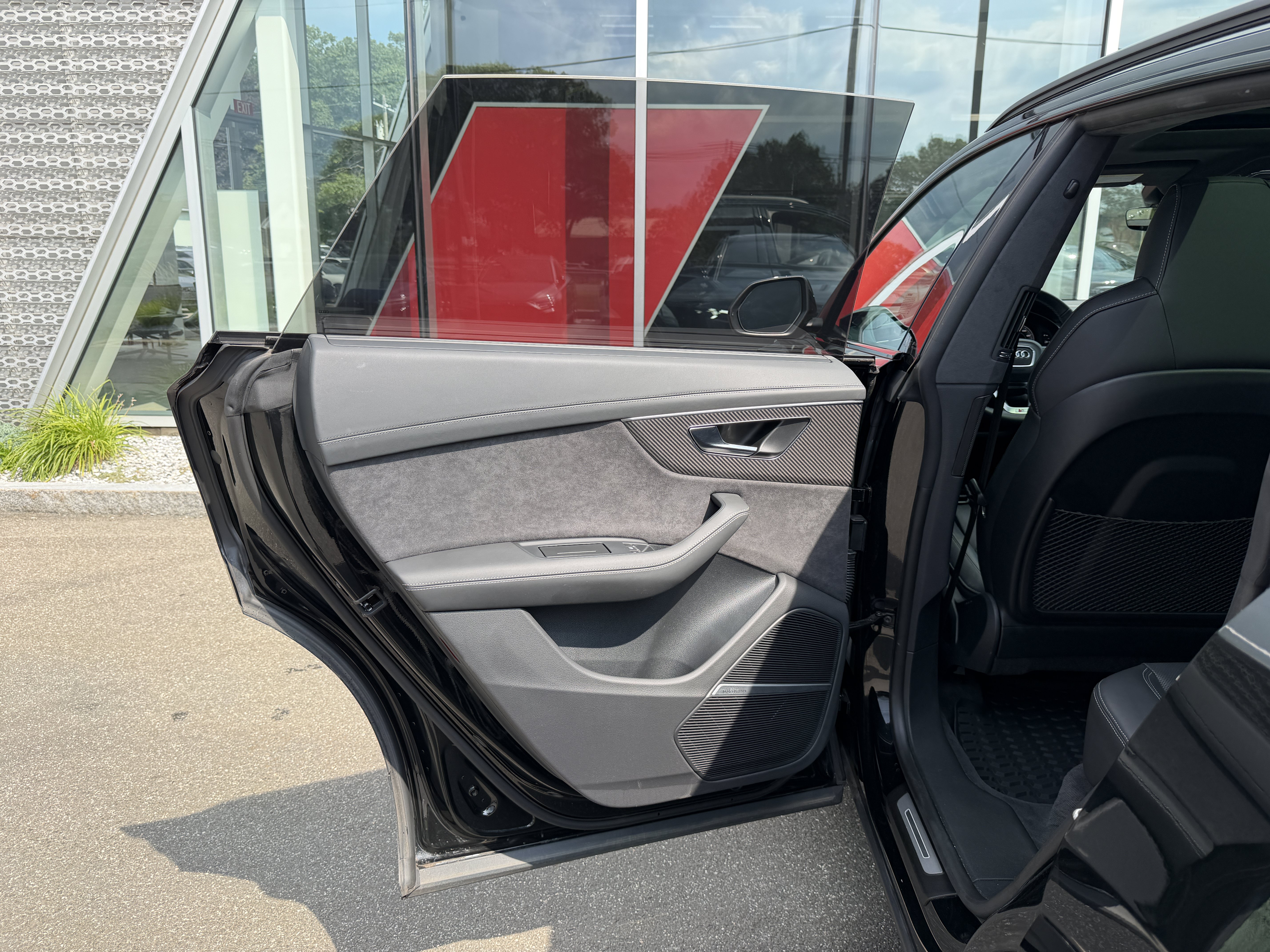 Certified 2025 Audi SQ8 Prestige w/ Prestige Package AWD/4WD image 16