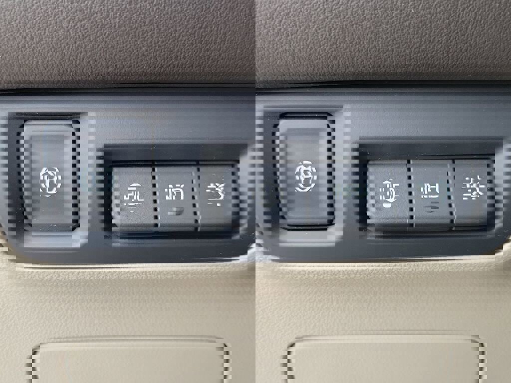 Used 2019 Buick LaCrosse Premium w/ Driver Confidence Package II image 19