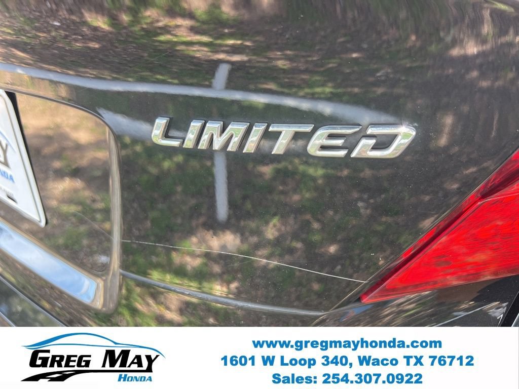 Used 2019 Toyota C-HR Limited FWD image 15