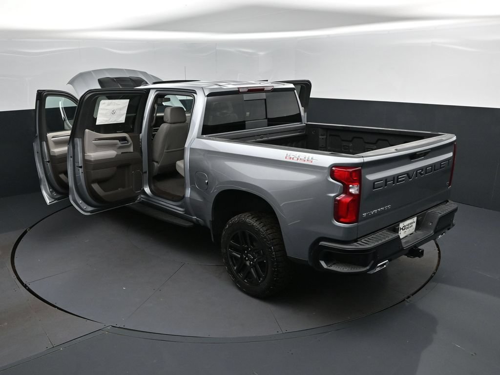New 2026 Chevrolet Silverado 1500 LT Trail Boss w/ LT Trail Boss Premium Package AWD/4WD image 2