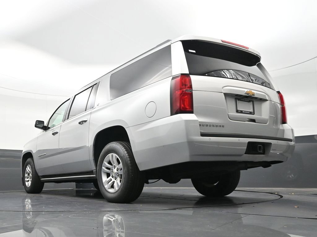 Used 2016 Chevrolet Suburban LT RWD image 26