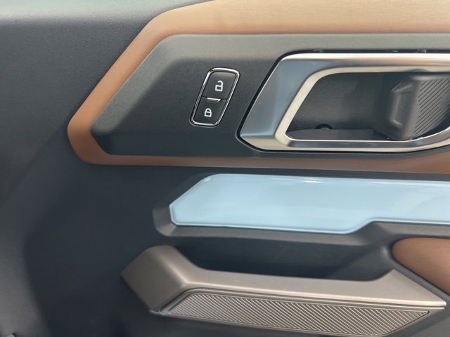 Used 2023 Ford Bronco Heritage Edition image 24