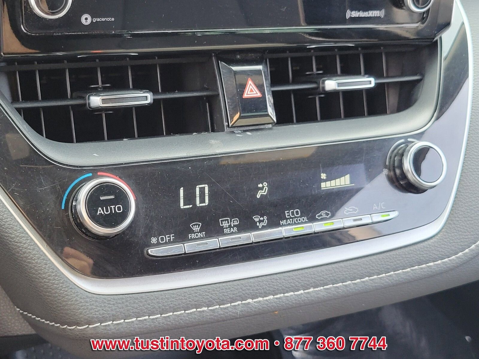 Used 2020 Toyota Corolla SE image 22