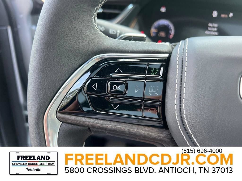 New 2025 Jeep Grand Cherokee L Overland w/ Luxury Tech Group IV AWD/4WD image 17